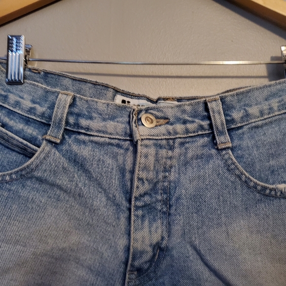 Liquid x Jeans - Blue Butterfly Denim Shorts - Size 3 - Picture 4 of 11